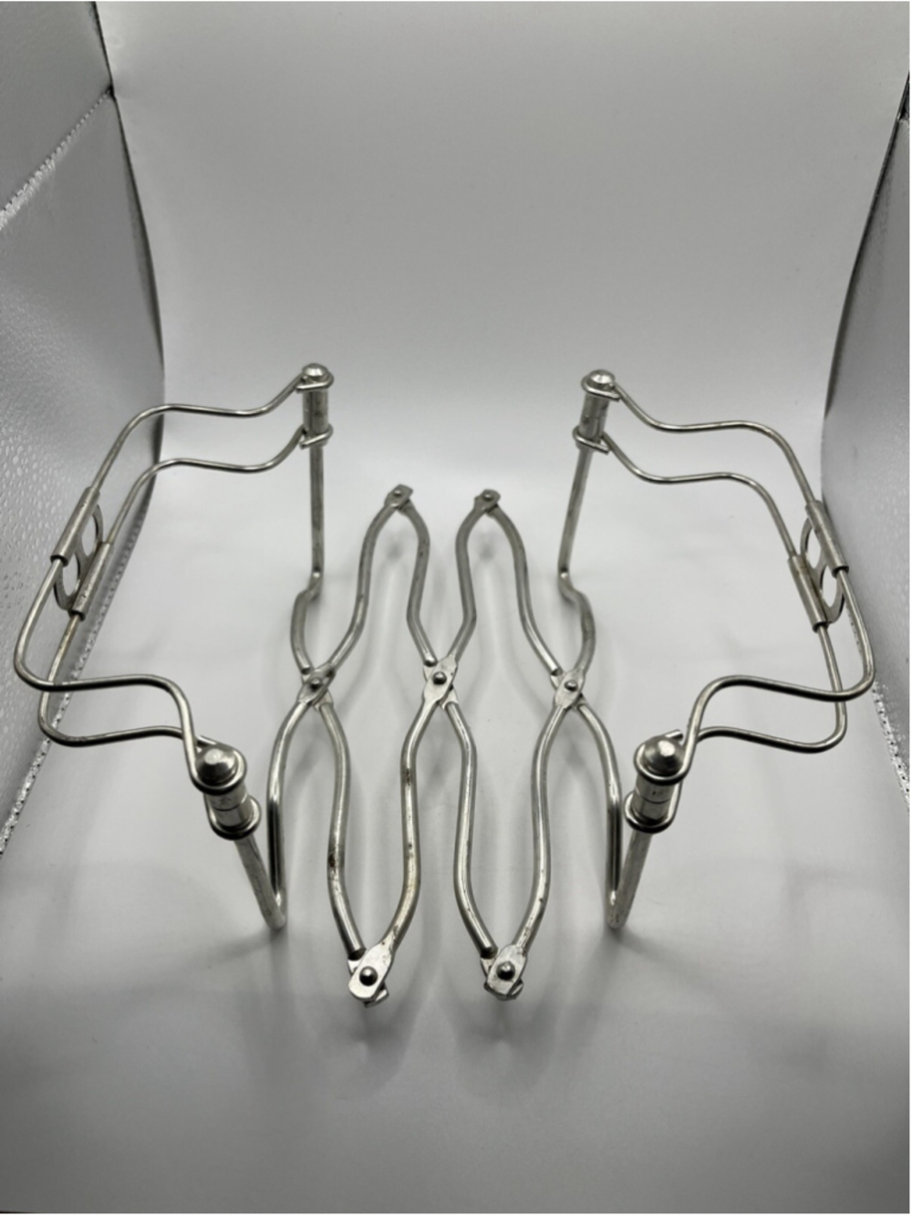 VINTAGE Chrome Silver Expandable Metal Trivet Casserole/Dish Holder ITALY SEE